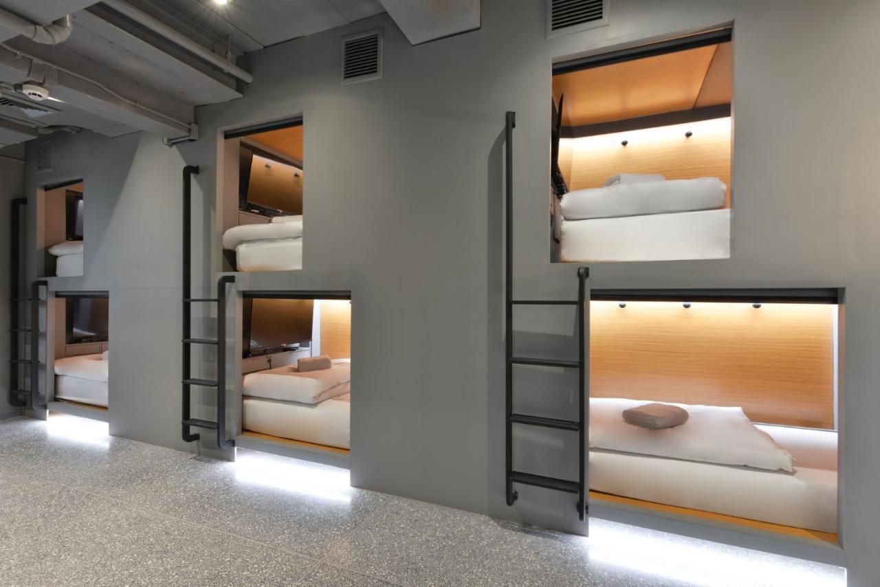 Tiang Capsule Hostel Bangkok Ngoại thất bức ảnh