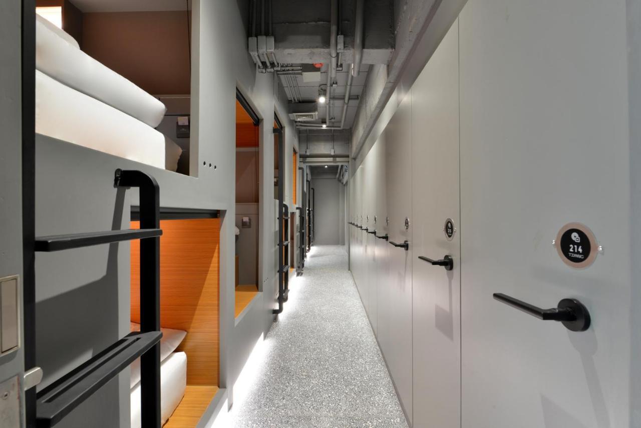 Tiang Capsule Hostel Bangkok Ngoại thất bức ảnh