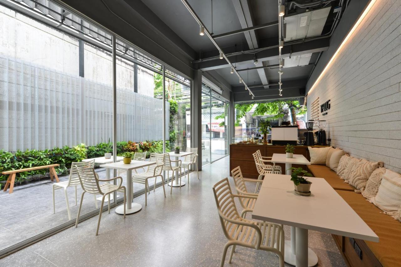Tiang Capsule Hostel Bangkok Ngoại thất bức ảnh